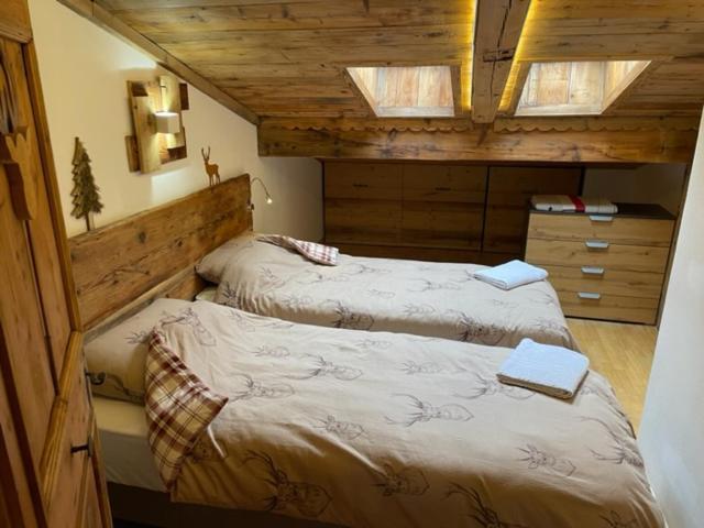Calore Di Una Casa Di Montagna カンピテッロ・ディ・ファッサ エクステリア 写真